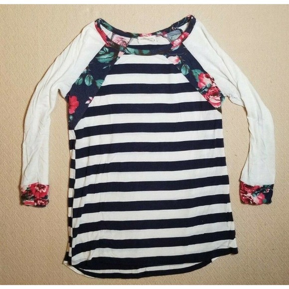 Twenty Second 22nd Shirt Womens Small S Pullover Top Blue 3/4 Sleeve Floral - Picture 1 of 7